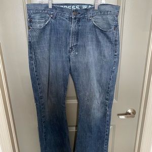 Men’s Express relaxed bootcut jean
